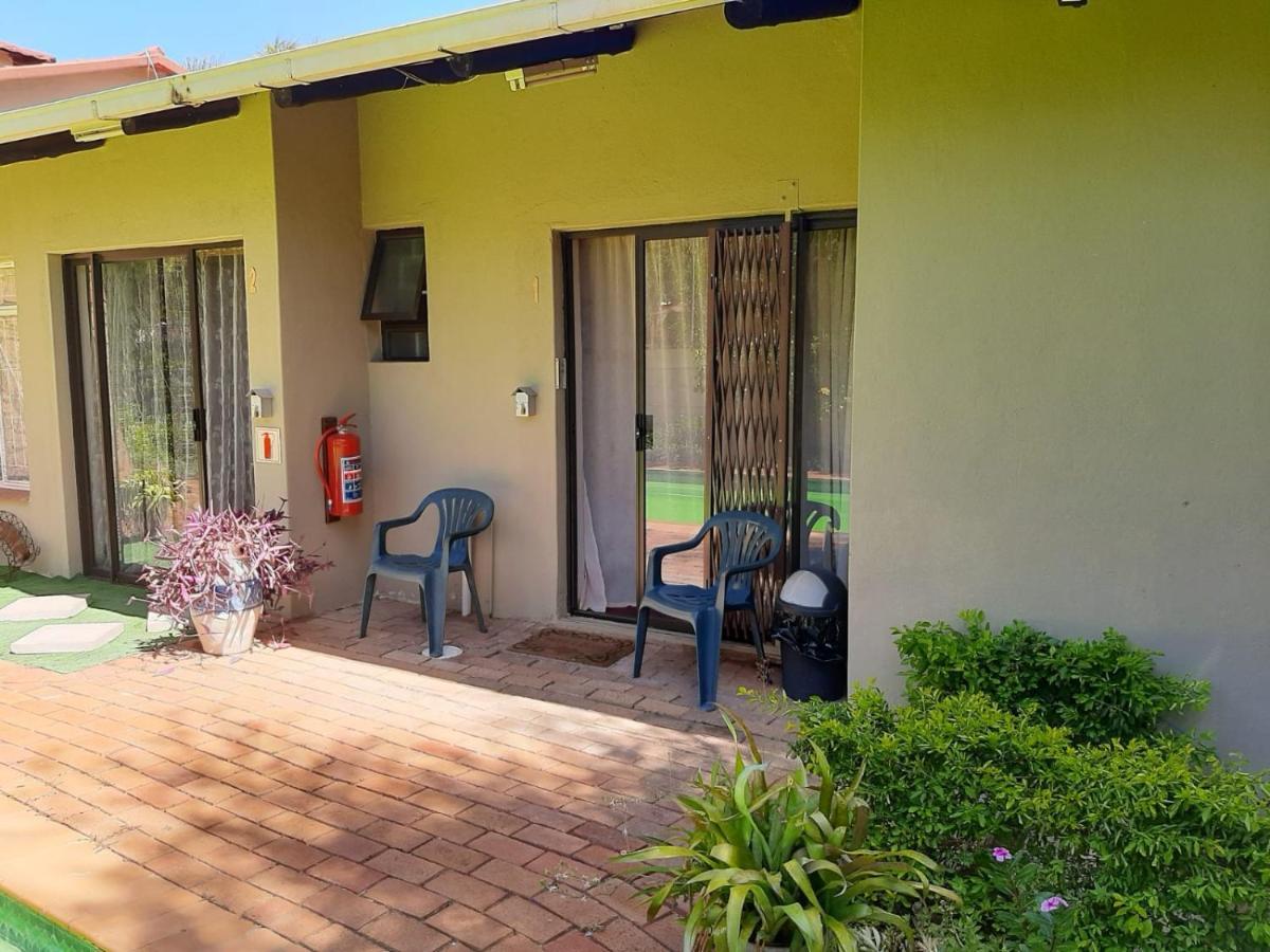 Chariots Guest House Polokwane Eksteriør billede